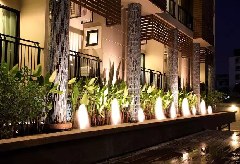 Fotos del hotel Romyen Garden Place:  2