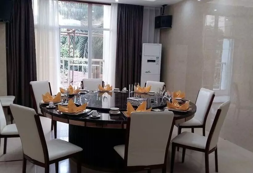 Fotos del hotel Kololo Courts  & Restaurant:  16