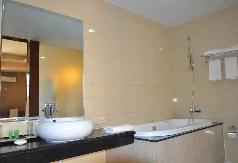 Fotos del hotel Kololo Courts  & Restaurant:  20