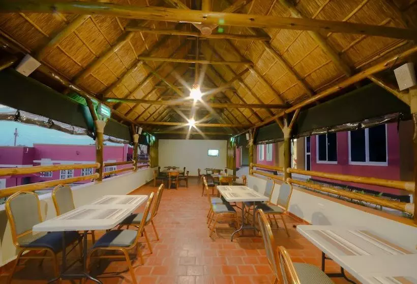 Fotos del hotel Nyumbani:  7