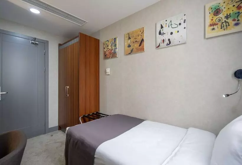 Fotos del hotel Atlas Abashidze:  7