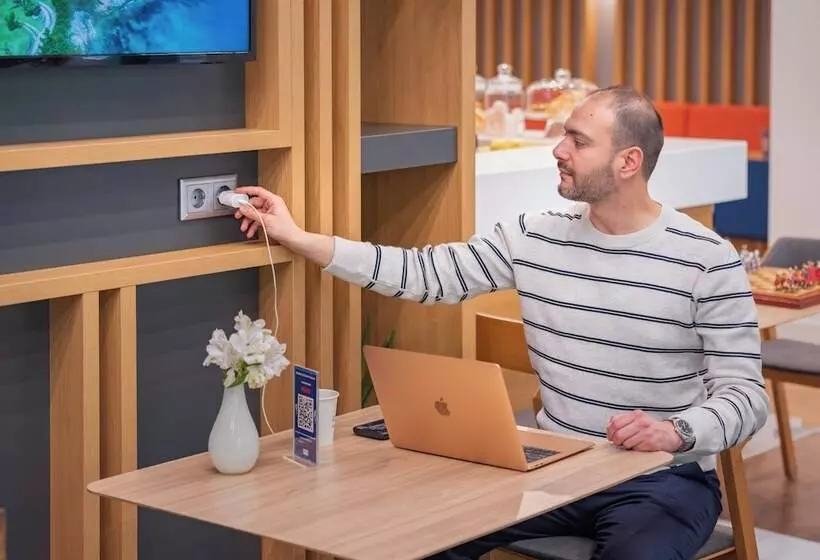 Fotos del hotel Holiday Inn Express  Yerevan, An Ihg:  25