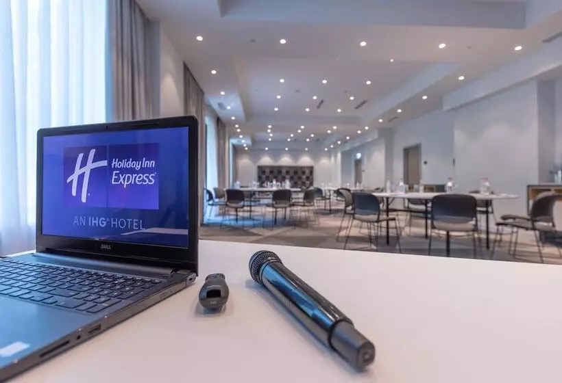 Fotos del hotel Holiday Inn Express  Yerevan, An Ihg:  11