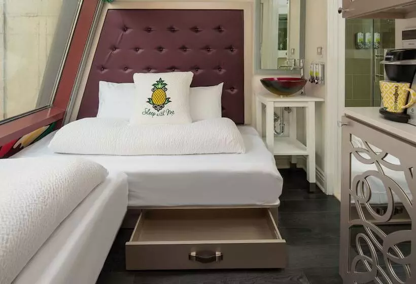 Fotos del hotel Staypineapple, An Artful , Midtown New York:  10