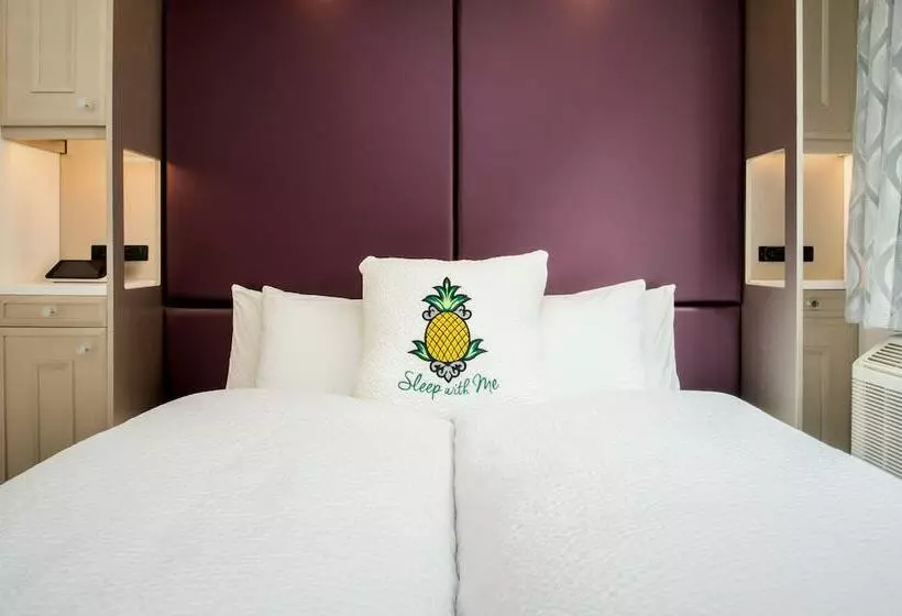 Fotos del hotel Staypineapple, An Artful , Midtown New York:  9