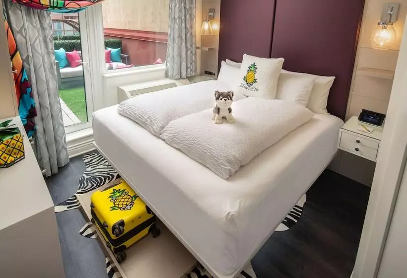 Fotos del hotel Staypineapple, An Artful , Midtown New York:  8