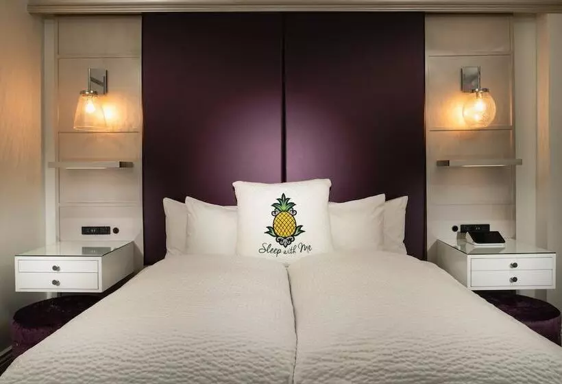 Fotos del hotel Staypineapple, An Artful , Midtown New York:  5