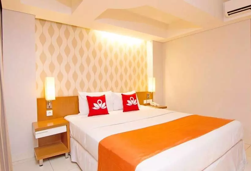 Fotos del hotel Zen Rooms Kuta Sunset Road:  11