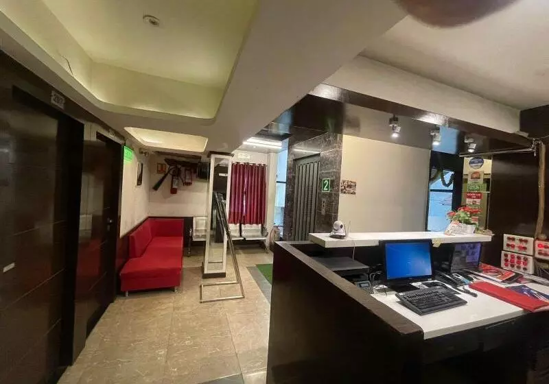 Fotos del hotel Fabhotel Metro Park:  2