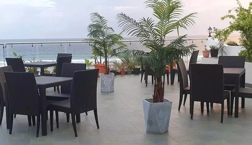 Fotos del hotel Huvan Beach Hotel At Hulhumale':  10