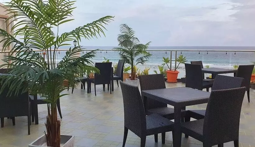 Fotos del hotel Huvan Beach Hotel At Hulhumale':  5