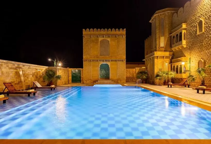 Fotos del hotel Sairafort Sarovar Portico:  11