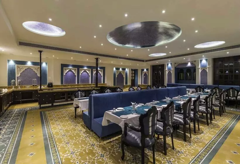 Fotos del hotel Sairafort Sarovar Portico:  6