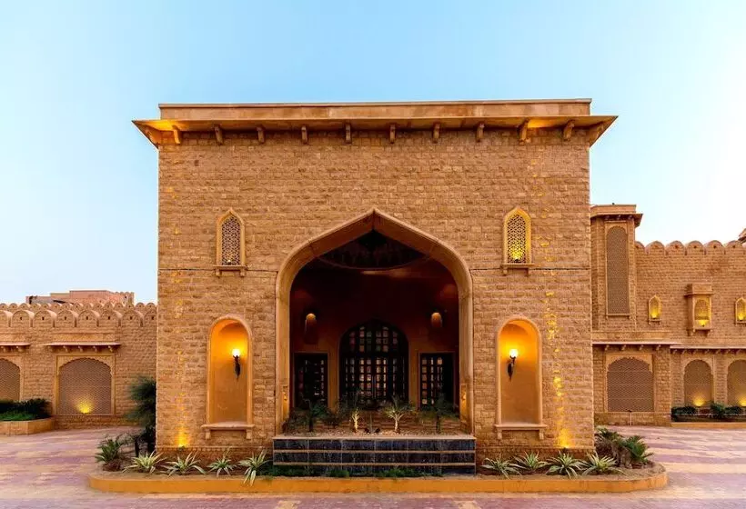 Fotos del hotel Sairafort Sarovar Portico:  9
