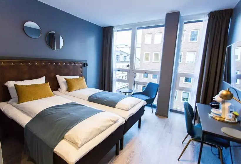 Fotos del hotel The Verdandi:  13