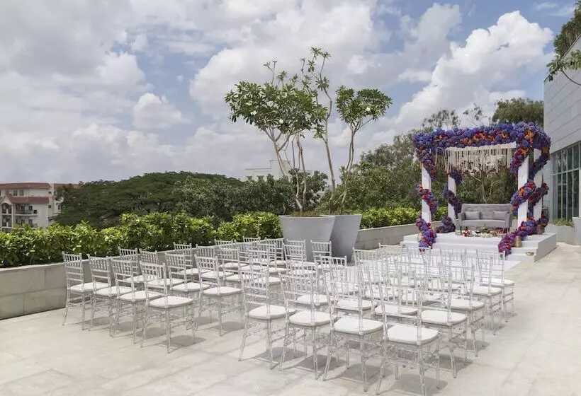Four Seasons Hotel Bengaluru At Embassy One