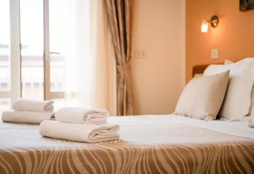 Fotos del hotel Unique:  10