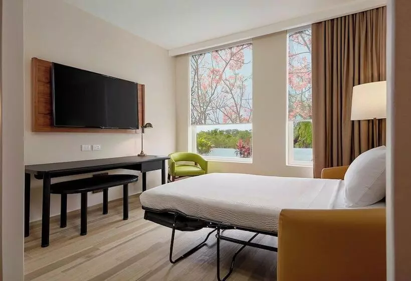 Fotos del hotel Fairfield Inn & Suites By Marriott Cancun Airport:  16