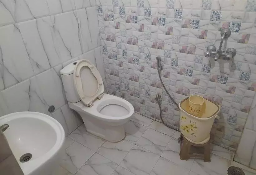 Fotos del hotel Fabexpress Global Inn Hussain Ganj:  6
