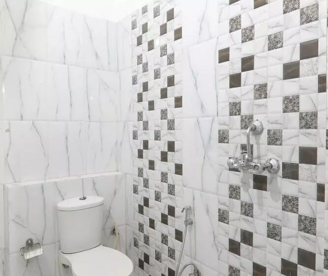 Fotos del hotel Fabexpress Global Inn Hussain Ganj:  22