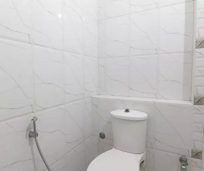 Fotos del hotel Fabexpress Global Inn Hussain Ganj:  18