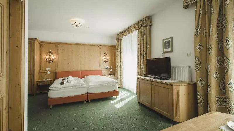 Fotos del hotel Schwarzer Adler:  5