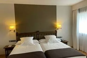 Parador De Puebla De Sanabria - Puebla de Sanabria