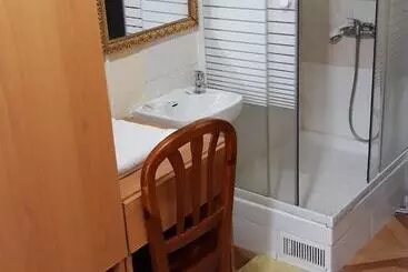 Hostal Fuentesol - Madrid