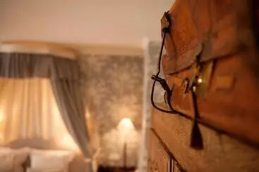The Pand   Charming Boutique - Bruges