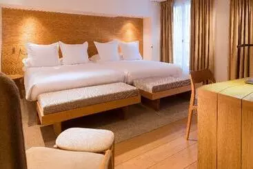 马里尼昂香榭丽舍大街酒店 - 巴黎