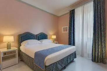 Rivoli Boutique - Florence