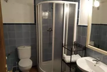 Viv. De Uso Turístico Fuente El Tejo   Casa Ana - Burgohondo