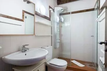 Luderna   Casa Con Terraza Unhola - Bagergue