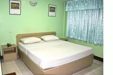 Woodlands Inn - Bangkok