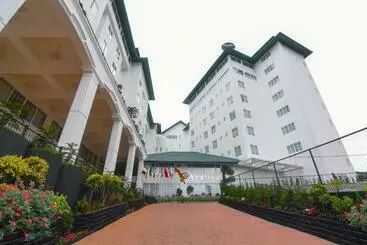 Araliya Red   Budget Friendly Hotel  Where You Find Stunning 360 Panoramic View Of Nuwara Eliya - Nuwara Eliya