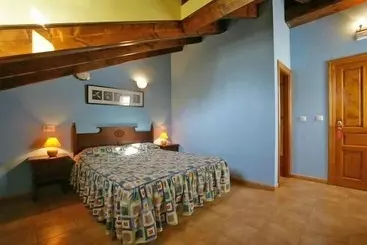 Picu Castiellu Apart - La Galguera
