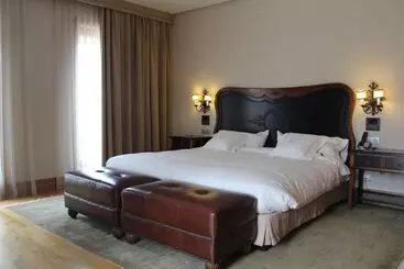 Pazo Los Escudos Hotel Spa & Resort - Виго