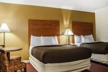 Econo Lodge At The Falls North - Niagara Falls