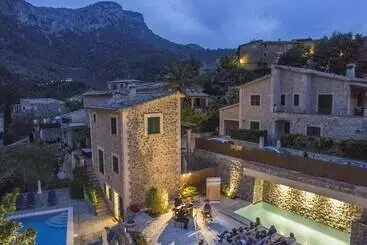 Y Apartamentos Des Puig - Deia