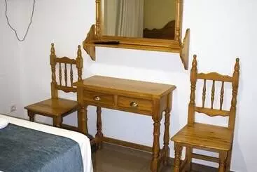 Hostal Valdepeñas By Bossh Hotels - Valdepenyas
