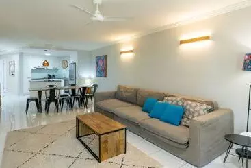 Vision Apartments - Cairns