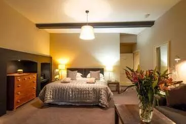 Six Brunton Place Guest House - Edinburgh