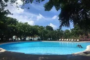 Henry Morgan All Inclusive - Roatan Island
