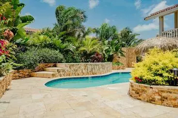 Charming 1 Bedroom Apartment 2 Km From Eagle Beach - Palm Beach