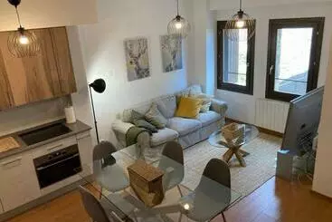 Casa Rural Con Encanto En Hecho - Valle de Hecho
