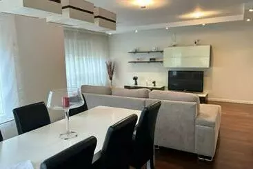 Excepcional Chalet En Perbes - Perbes
