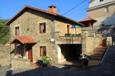 Apartamentos Rurales La Casa Vieja De Alceda - Alceda