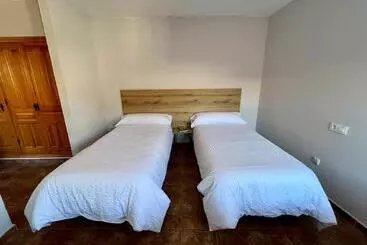 Posada Ostablaus - Longás