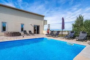 Villa Reyes - Tías