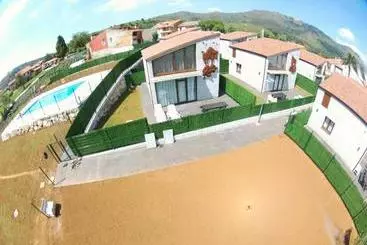 Cabañas La Senda De Los Elefantes Cabárceno - Cabarceno